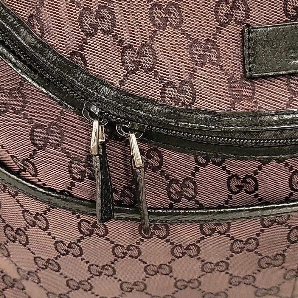 AUTHENTIC GUCCI GG BLACK DIAPER BAG BABY PURSE $1890